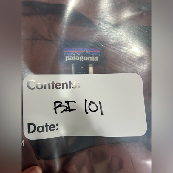 Patagonia Women's Medium Insulated Powder Town Ski Bibs Dark Pink NWT Snowboard - Picture 15 of 15